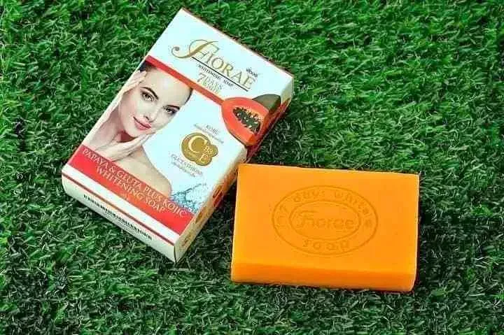 florae whitening soap