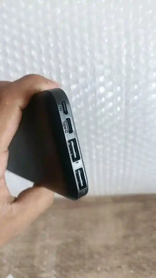 Remax power bank (10000 Mah battery)